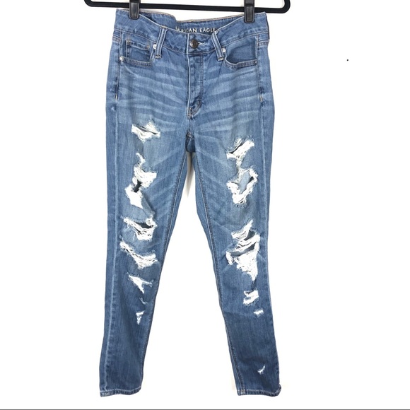 American Eagle Outfitters Denim - AMERICAN EAGLE Tomgirl distressed skinny jeans G6